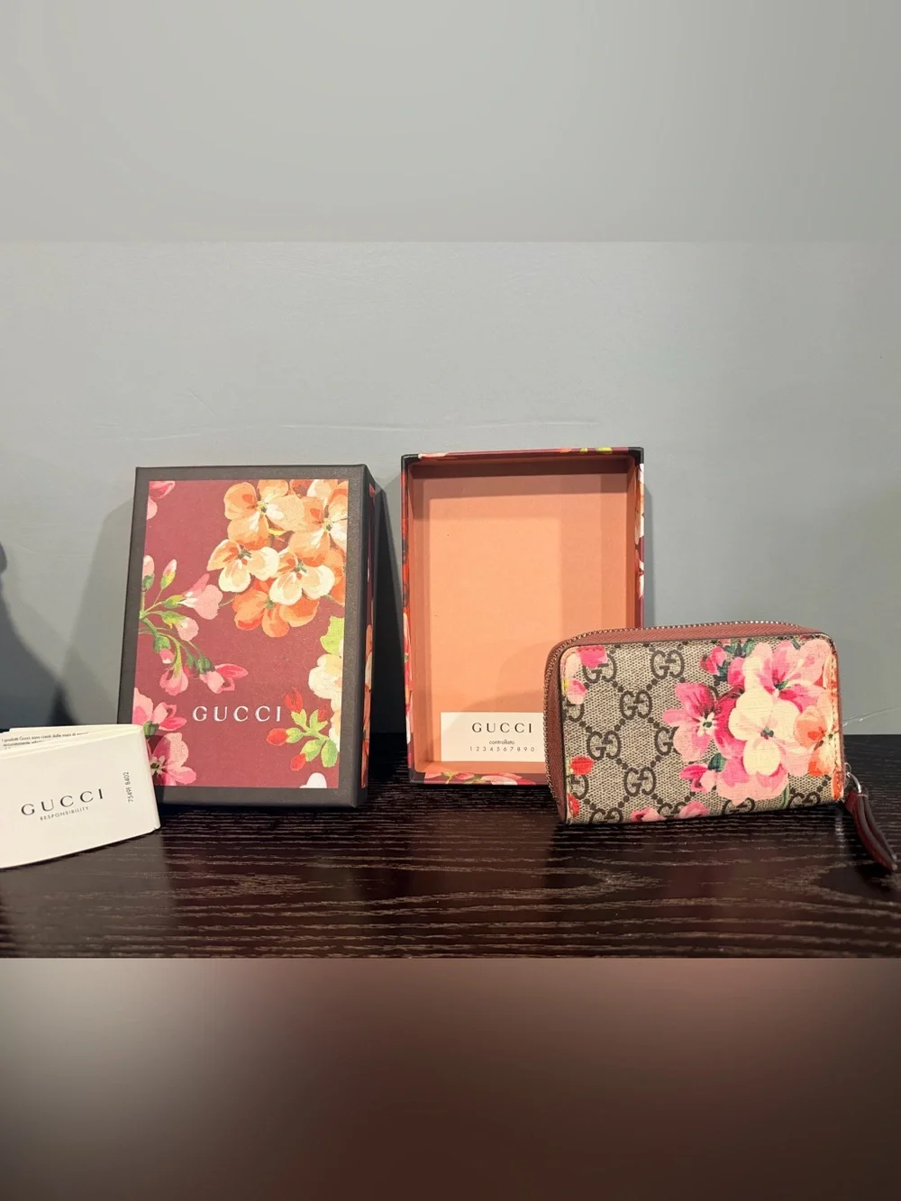 Gucci GG Supreme Zip Around Wallet w/ Pink Floral Accents, Box & Dusty Included
